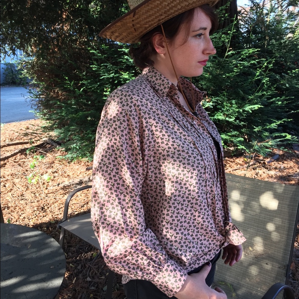 ✨🌞sale🌞✨ Deadstock Vintage | Peaches & Cream Blouse - Picture 3 of 5